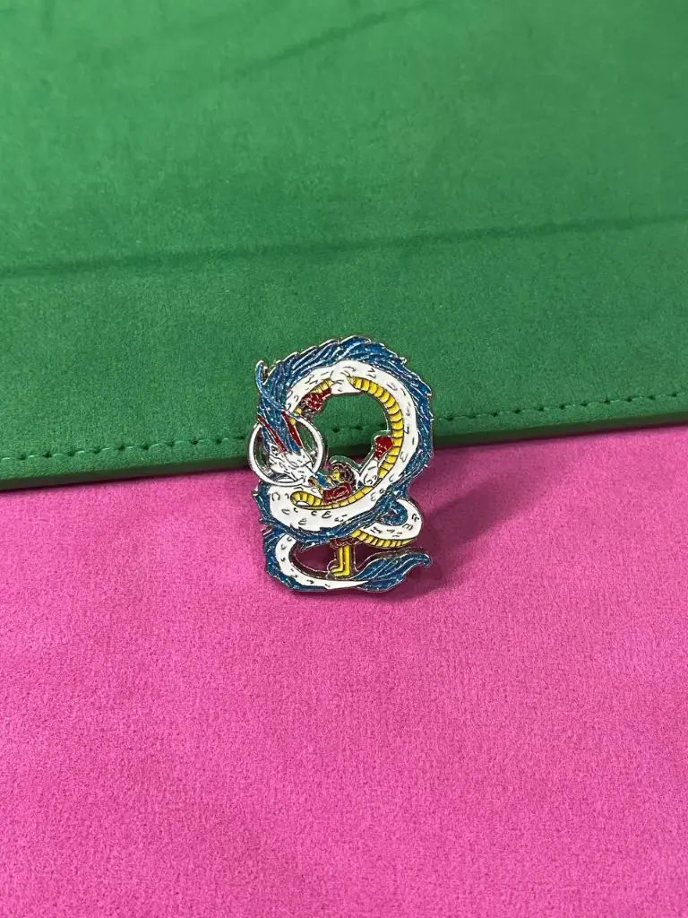 Pin viaje de Chihiro