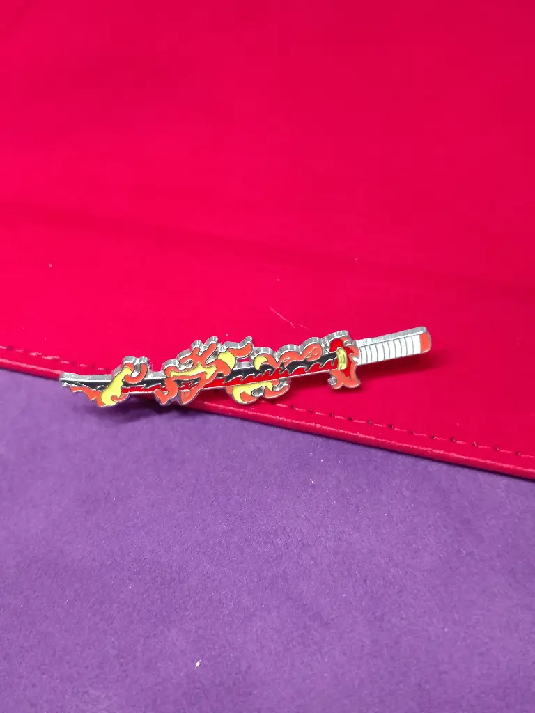 Pin Katana Demon Slayer
